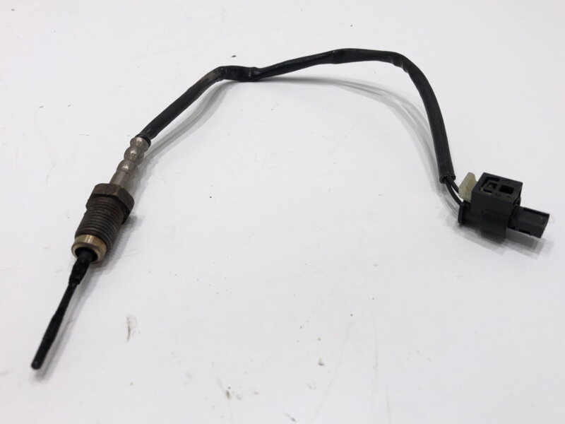 Čidlo teploty spalin BMW 5 (G30, F90) 2016 - 2022 8596276