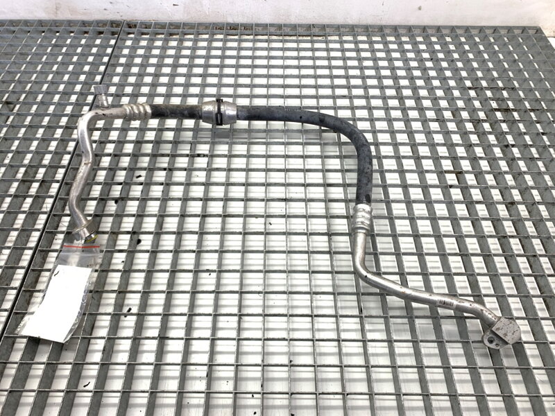 Hadice klimatizace BMW 5 (G30, F90) 2016 - 2022 9875454