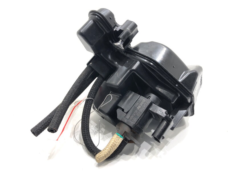 Akumulátor podtlaku BMW 5 (G30, F90) 2016 - 2022 8581292