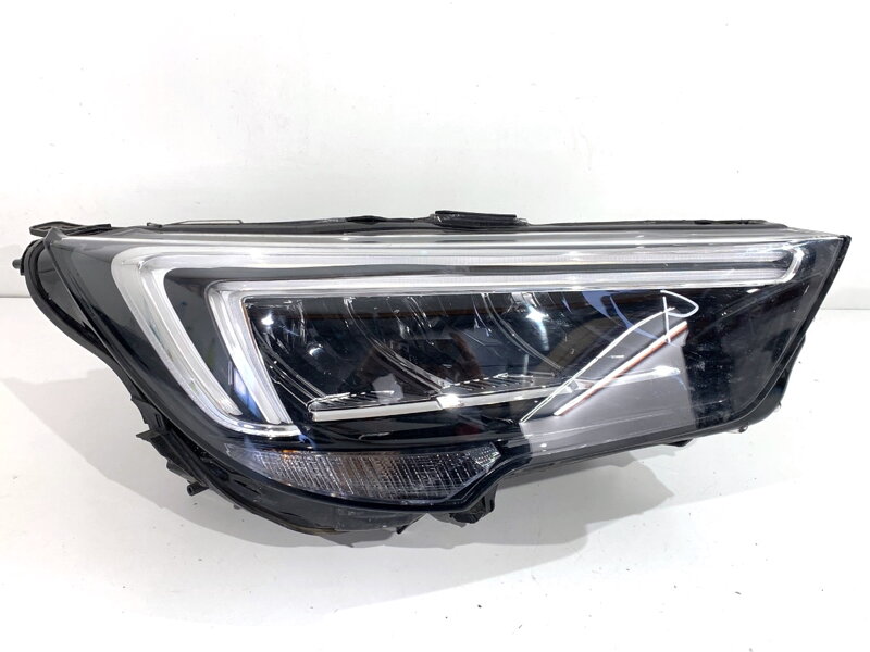 Světlo pravé přední LED Opel Crossland X / Crossland (P17, P2QO) 2017 - 2022 YQ00709880