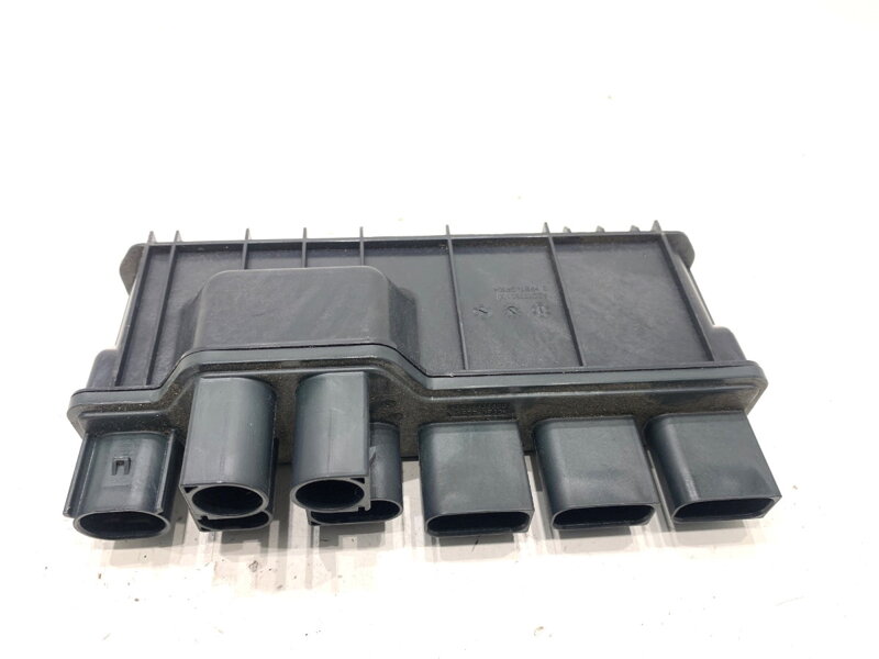 Modul napájení BMW 5 Touring (G31) 2017 - 2022 8479916