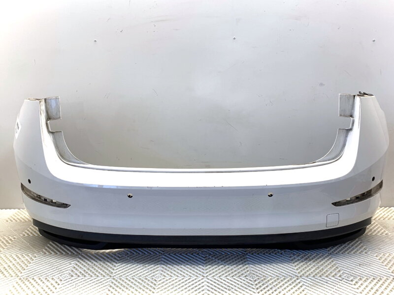 Nárazník zadní Skoda Scala (NW1) 2019 - 2022