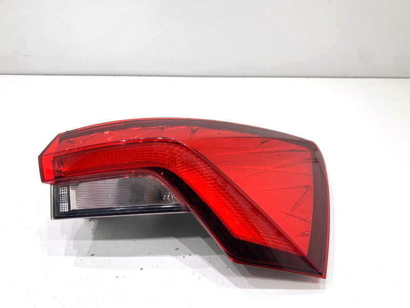 Světlo pravé zadní Skoda Scala (NW1) 2019 - 2022 657945096