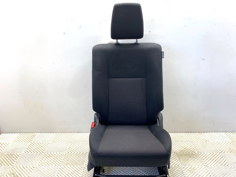 Sedadlo levé přední Suzuki Ignis III (MF) 2016 - 2022