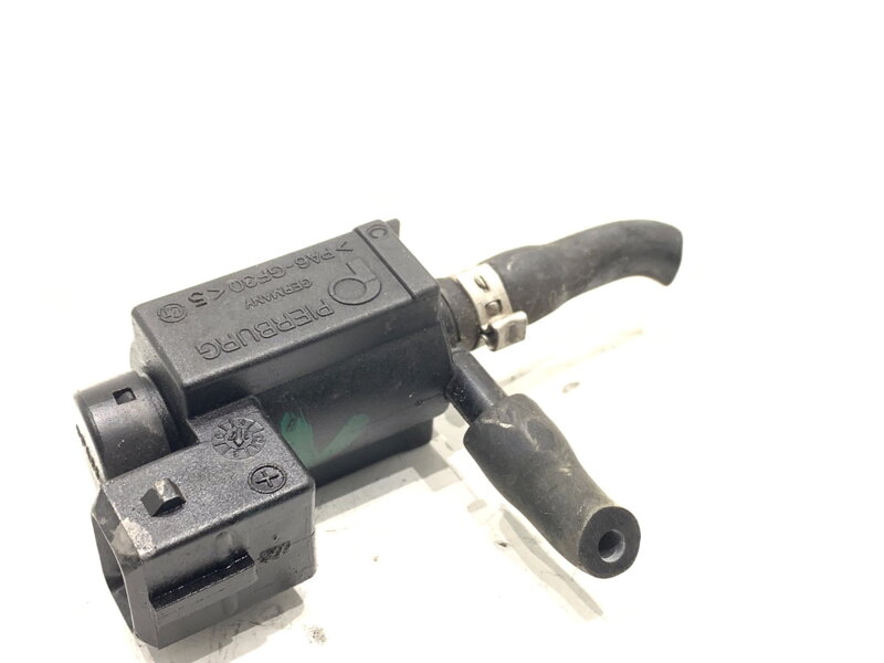 Ventil podtlaku Jaguar F-pace (X761) 2015 - 2022 70435600