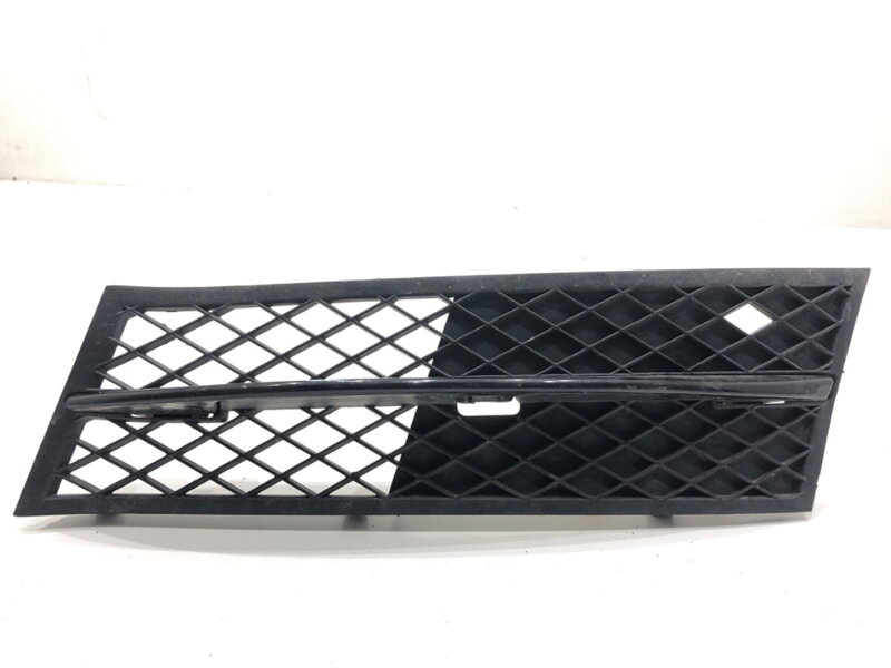 Mřížka nárazníku levá přední BMW 5 (F10) 2009 - 2016 7200699
