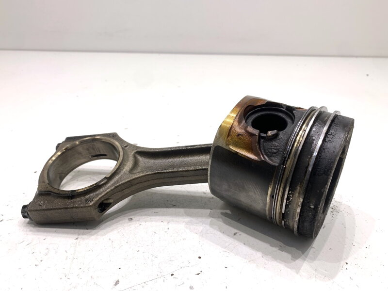 Píst S ojnicí BMW 3 Touring (F31) 2012 - 2019