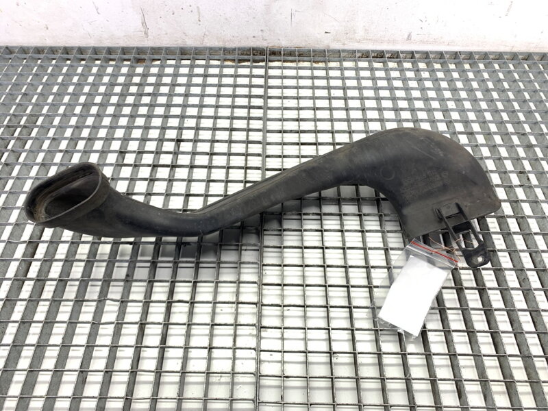 Vzduchové potrubí Opel Zafira Tourer C (P12) 2011 - 2022 13307080