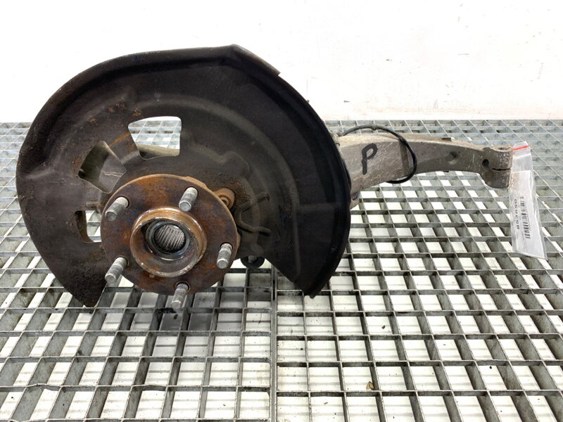 Otoč pravá přední Infiniti Q50 2013 - 2022