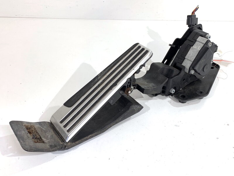 Plynový pedál Infiniti Q50 2013 - 2022 APM50-302