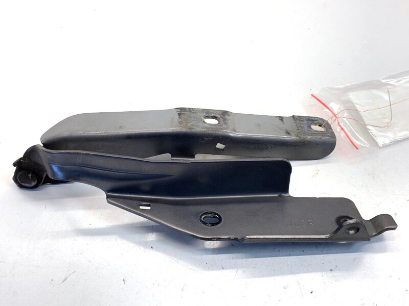 Pant kapoty pravý přední Infiniti Q50 2013 - 2022