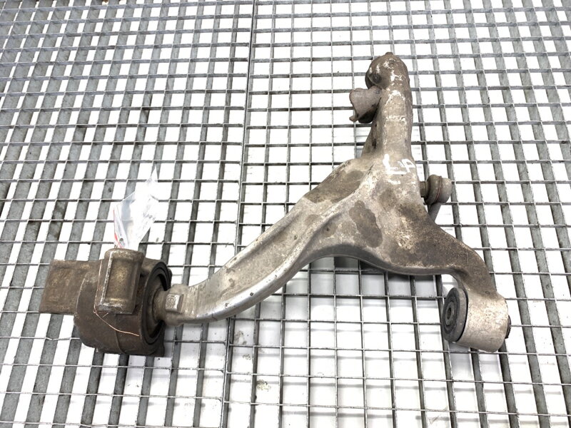 Rameno levé přední Infiniti Q50 2013 - 2022