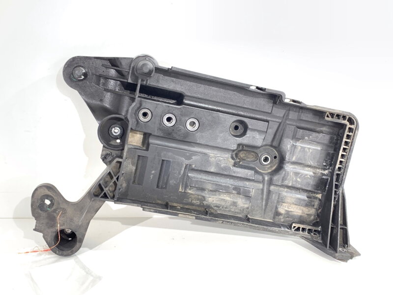 Základna akumulátoru Seat Leon (5F1) 2012 - 2022 5Q0915321J