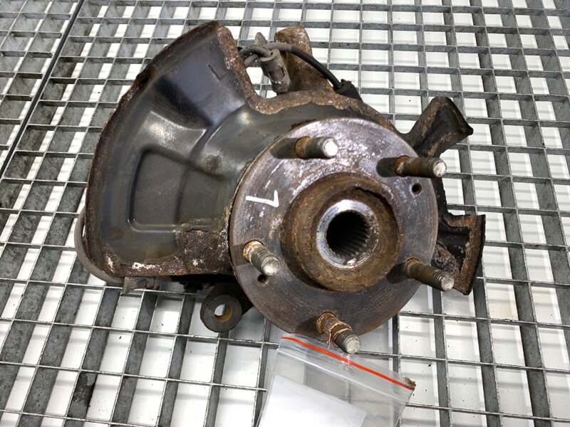 Otoč levá přední KIA Venga (YN) 2010 - 2022