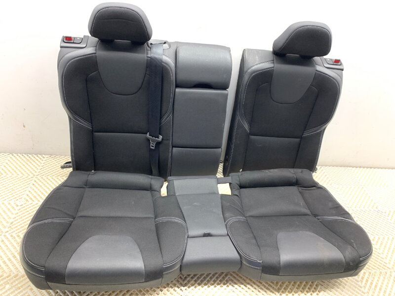Lavice / sedačka druhý řada Volvo V40 Liftback (525, 526) 2012 - 2022