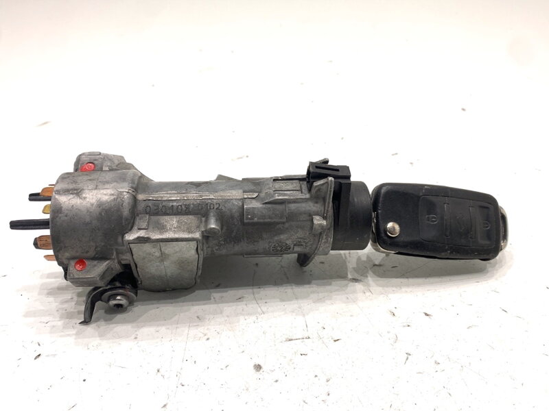 Spínací skříňka Skoda Fabia II Combi (545) 2007 - 2014 4B0905851C