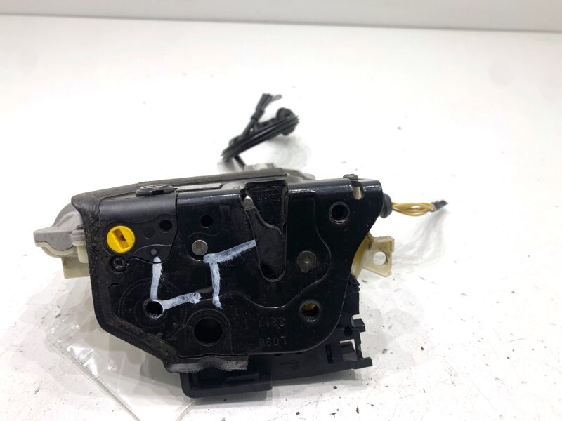 Zámek dveří levý zadní VW Passat B7 Variant (365) 2010 - 2015 3C4839015A