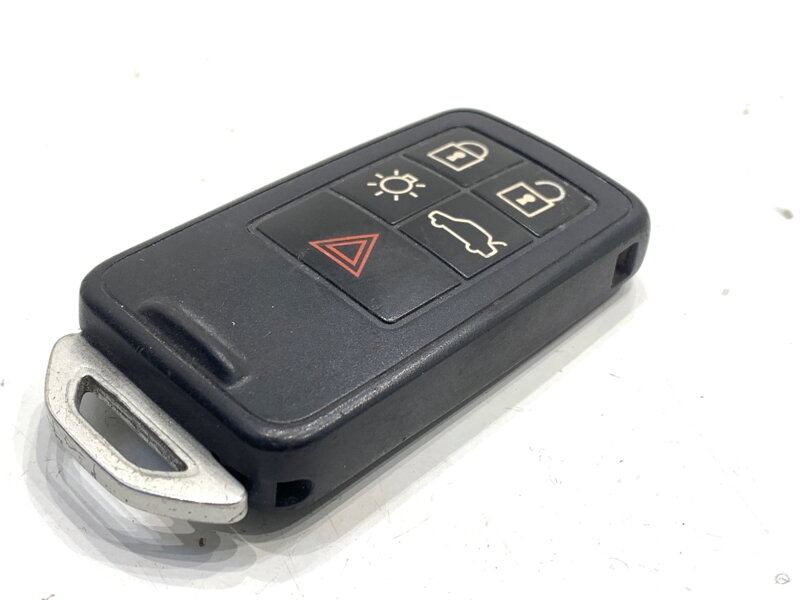 Klíč Volvo V40 Liftback (525, 526) 2012 - 2022 30659607