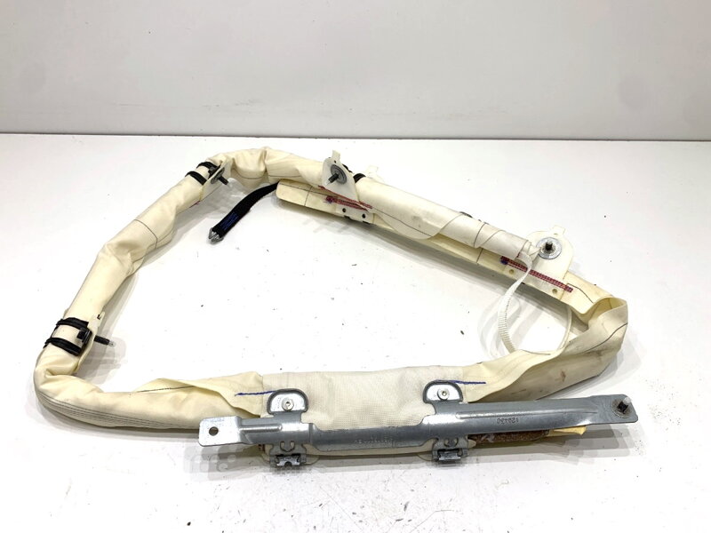 Hlavový airbag vzduchový pravý Volvo V40 Liftback (525, 526) 2012 - 2022 31291327