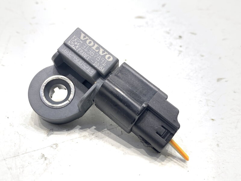 Čidlo nárazu Volvo V40 Liftback (525, 526) 2012 - 2022 31387891