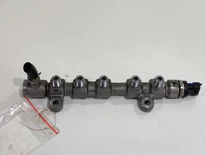 Vstřikovací rampa Honda Cr-v IV (RM_) 2012 - 2022 0445214302