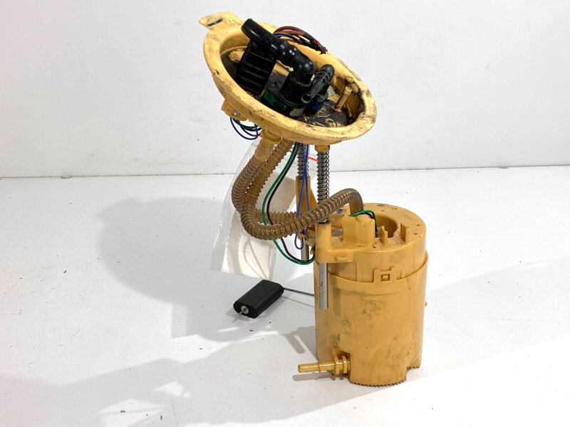 Palivové čerpadlo BMW X3 (F25) 2010 - 2017 7216526