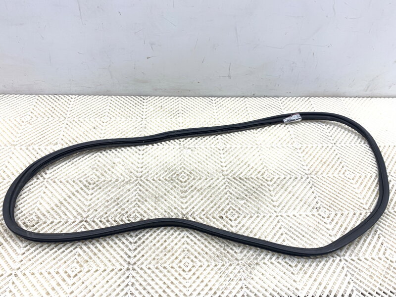 Těsnění víka kufru kufru Renault Megane III Liftback (BZ0/1_, B3_) 2008 - 2022