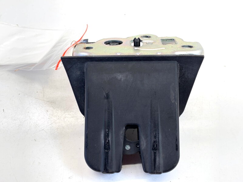 Zámek víka kufru zadní Audi Q5 (8RB) 2008 - 2017 8R0827505