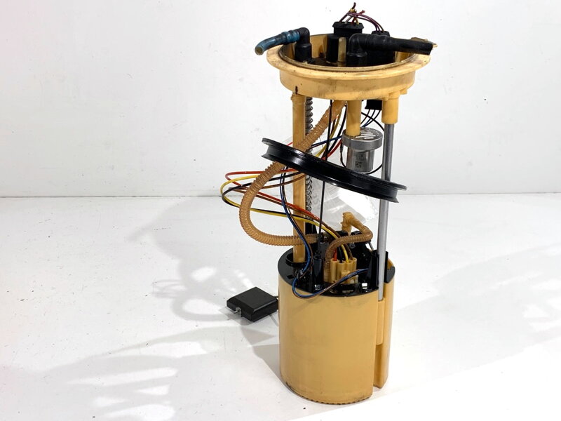 Palivové čerpadlo Audi Q5 (8RB) 2008 - 2017 8R0919050D