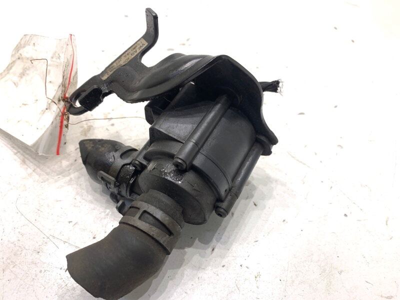 Přídavná vodní pumpa Skoda Superb III (3V3) 2015 - 2022 5Q0121599Q