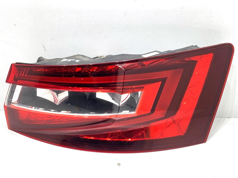 Světlo pravé zadní Skoda Superb III (3V3) 2015 - 2022 3V5945208