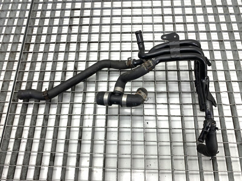 Hlavní potrubí vody VW Golf VII Variant (BA5, BV5) 2013 - 2022 04L121064AF