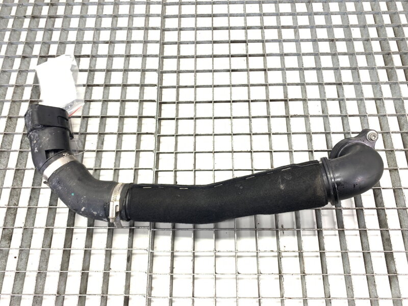 Potrubí turba Skoda Superb III (3V3) 2015 - 2022 04L145828D