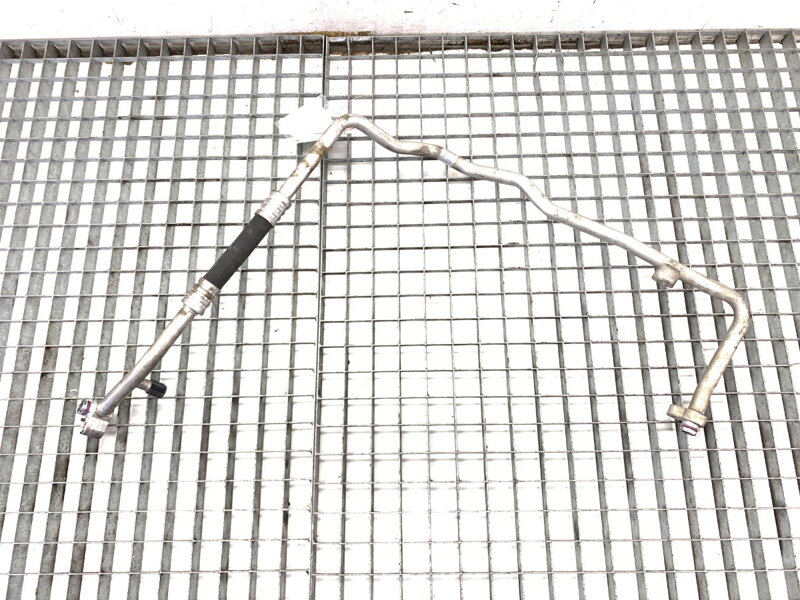 Hadice klimatizace VW Transporter V Autobus (7HB, 7HJ, 7EB, 7EJ) 2003 - 2015 7H1820743AA