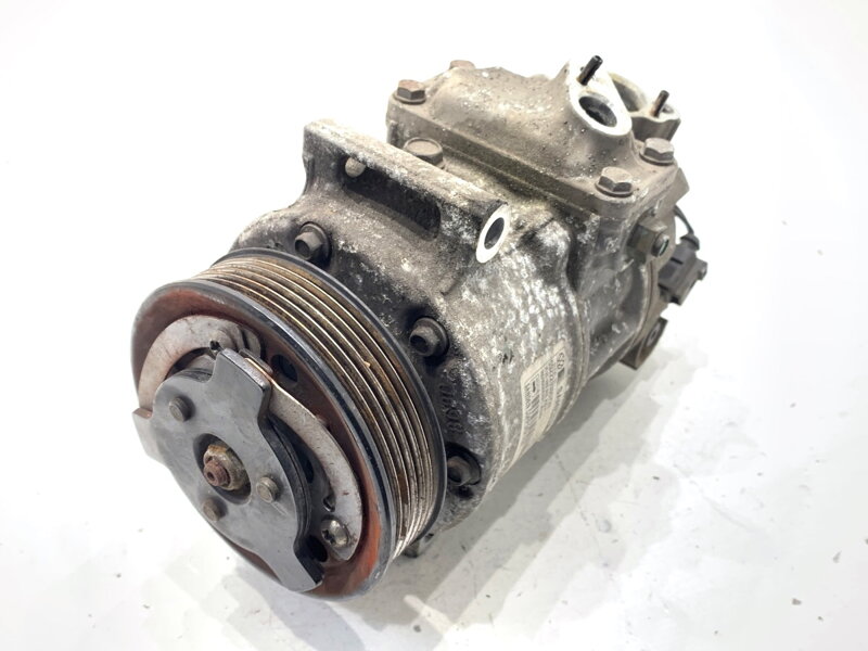 Kompresor klimatizace VW Golf V Variant (1K5) 2007 - 2009 1K0820859F