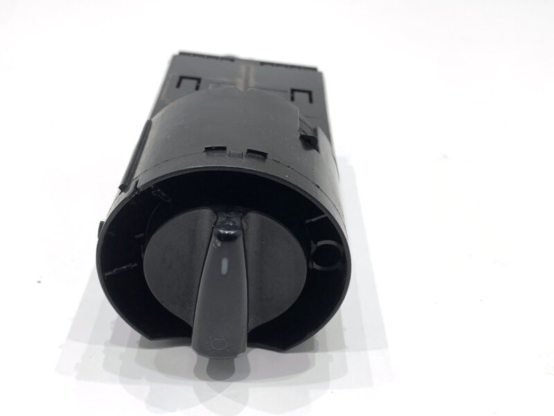 Spínač světel Audi A3 (8L1) 1996 - 2006 1C0941531A