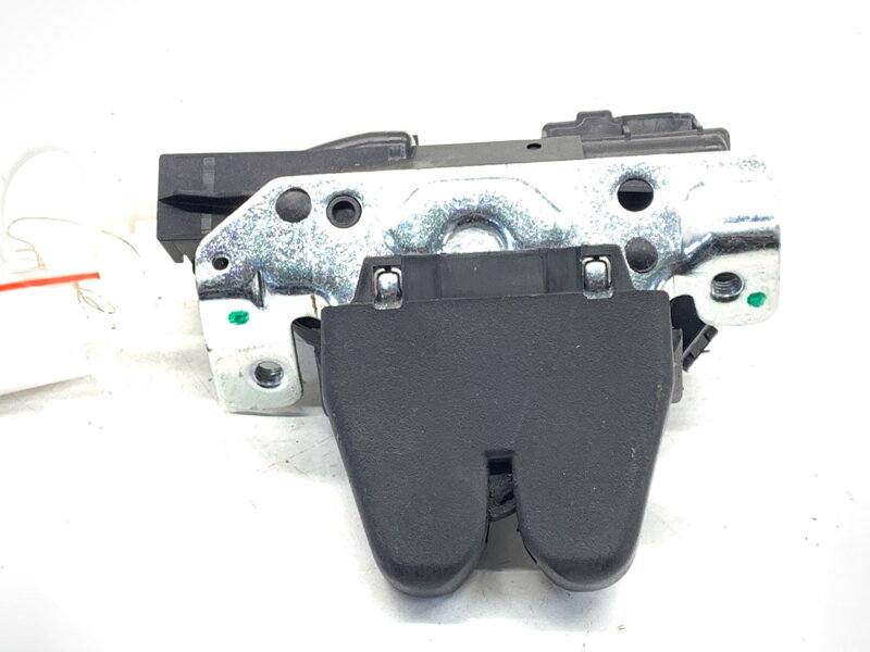 Zámek víka kufru zadní Mercedes-benz CLA Coupe (C117) 2013 - 2019 A1177500085