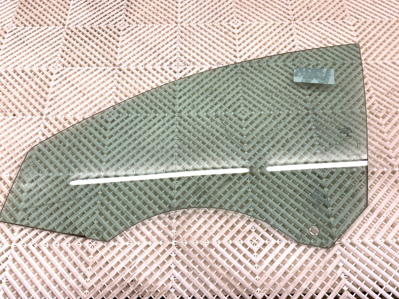 Okno levé přední Mercedes-benz CLA Coupe (C117) 2013 - 2019