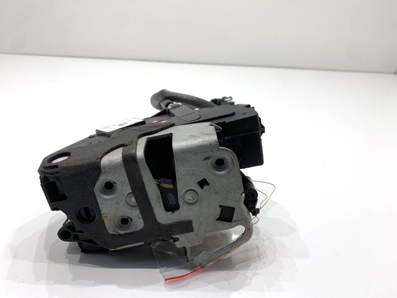 Zámek dveří levý zadní Ford USA Escape III 2012 - 2019 BF6A-F26413-AN