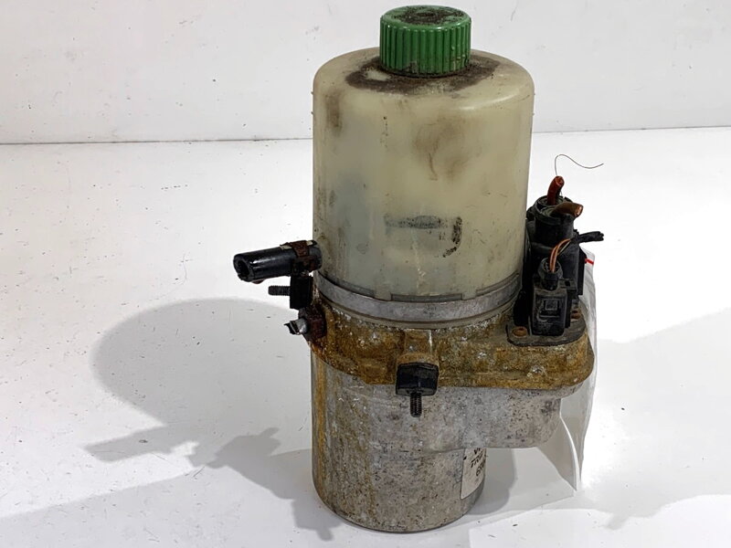 Servočerpadlo Seat Ibiza IV SC (6J1, 6P5) 2008 - 2018 6R0423156B