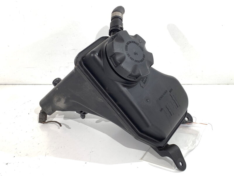 Vyrovnávací nádobka chladicí kapaliny BMW 3 (E90) 2004 - 2012 7543026