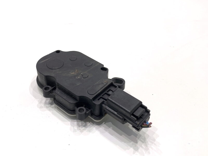 Motorek rolety žaluzie Ford USA Escape III 2012 - 2019 6477R1003