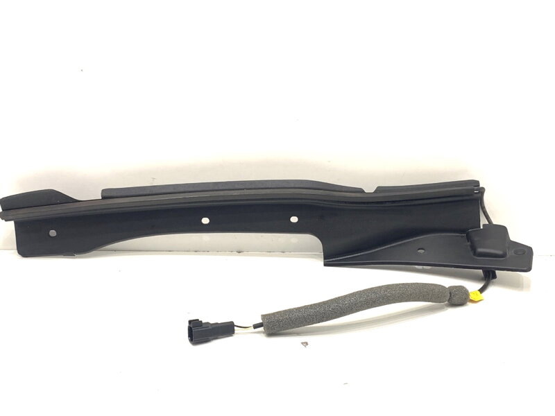 Čidlo zavírání víka kufru levý Ford USA Escape III 2012 - 2019 G154-S406A77-AC