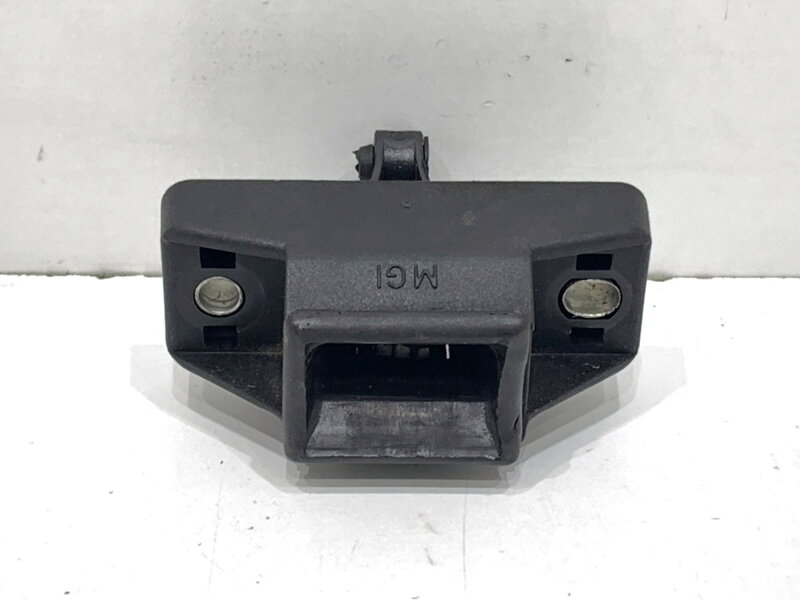 Zámek víka kufru zadní Renault Thalia II (LU_) 2008 - 2022