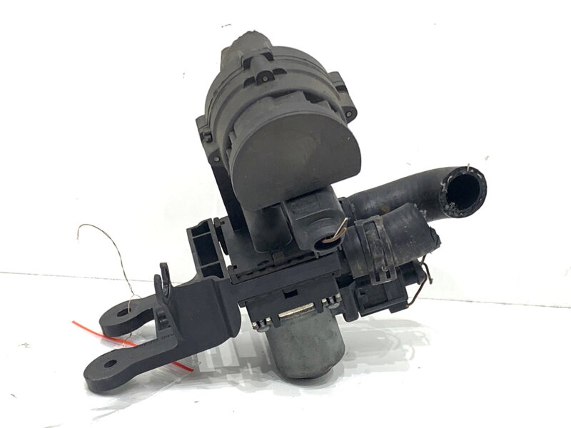 Přídavná vodní pumpa Audi A6 C6 (4F2) 2004 - 2011 4F1959617A