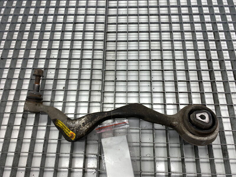 Rameno levé přední BMW 3 (E90) 2004 - 2012