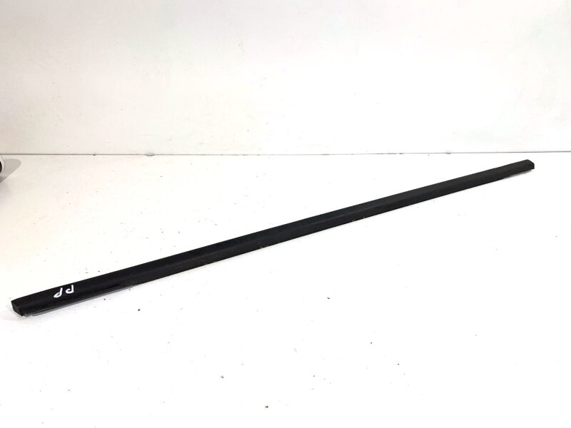 Lišta stírací přední pravá Ford Focus III Turnier 2010 - 2022