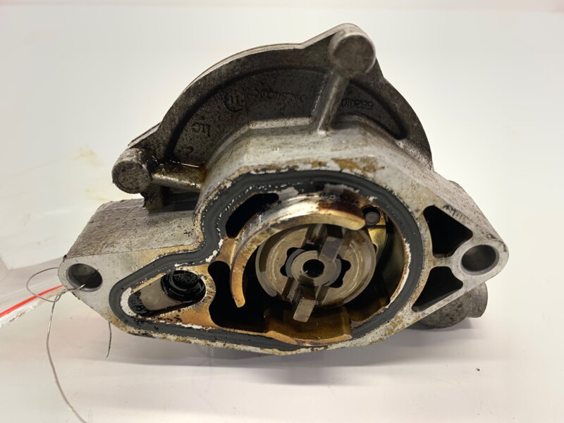 Čerpadlo podtlak Opel Insignia A Sports Tourer (G09) 2008 - 2017 12632504