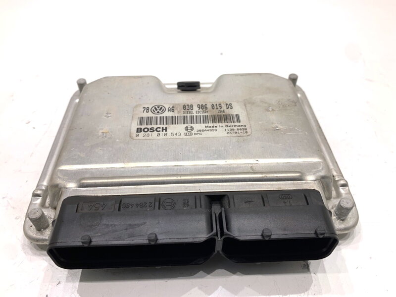 Řídicí jednotka motoru VW Passat B5 . 5 (3B3) 2000 - 2005 038906019DS