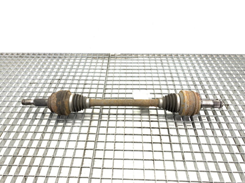 Poloosa pravá zadní Lexus IS III (_E3_) 2013 - 2022